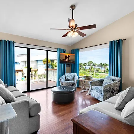 Beach Side- Harbor View